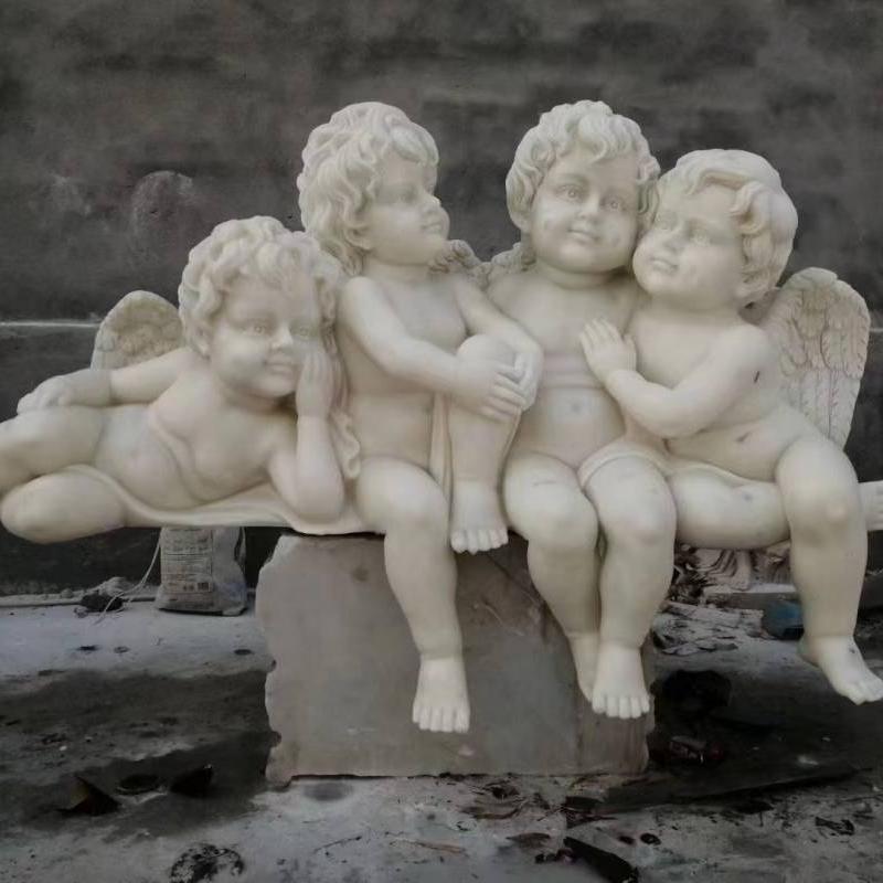 子天使の大理石像
