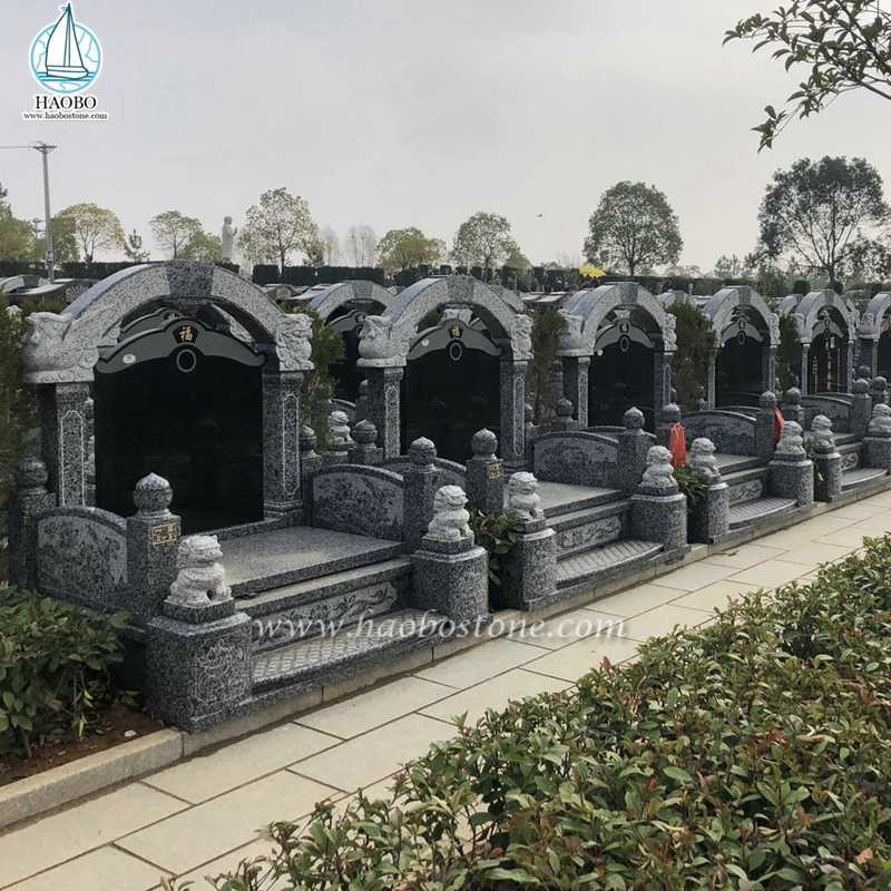 アジアン スタイルの花崗岩のライオン彫刻墓地記念碑
