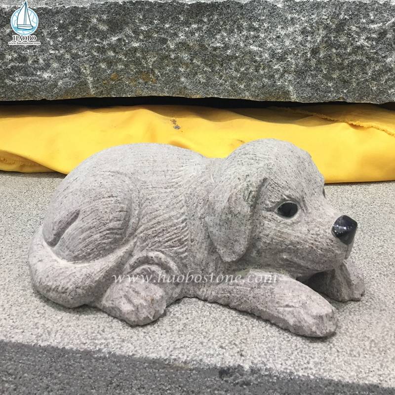 花崗岩の庭の装飾動物の子犬の彫刻
