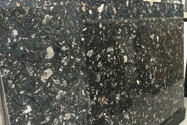 大きいサイズの大理石の平板の黒い色