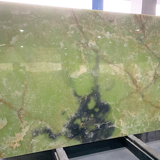 自然な緑のオニキスの石造りの平板の次元オニキスの大理石のペーバーのタイルの価格
