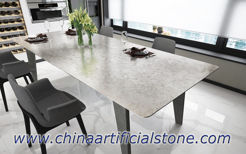 灰色の焼結石のテーブルの家具